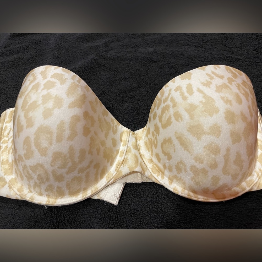 Victorias Secret strapless bra 36 B